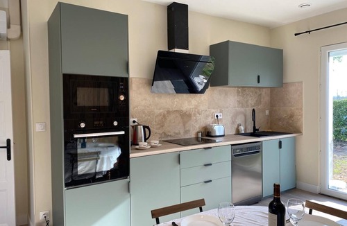 Saint-Etienne-de-Fougeres Villa | Villa Détente Jacuzzi