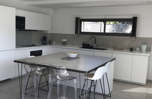 Saint-Bauzille-de-Putois Villa | Villa Contemporaine Avec Piscine Proche Rivière