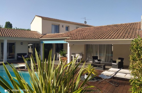 Saint-Genies-des-Mourgues Villa | Villa swimming pool south of France 30mn beaches/Montpellier charming village