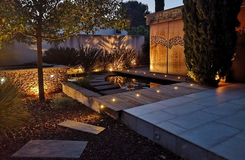 Saint-Genies-des-Mourgues Villa | Villa 121 - Design refuge on Mediterranean soil!