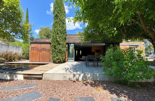 Saint-Genies-des-Mourgues Villa | Villa 121 - Design refuge on Mediterranean soil!