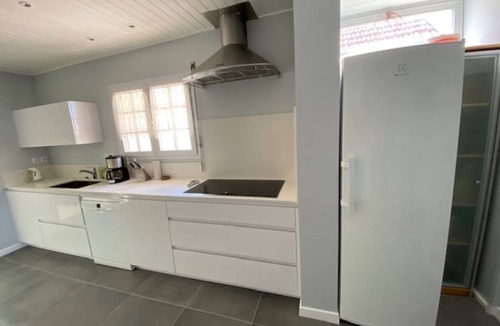 Saint-Gilles-Croix-de-Vie Villa | Villa with terrace for 10, 700 m from the beach, 400 m from shops and market