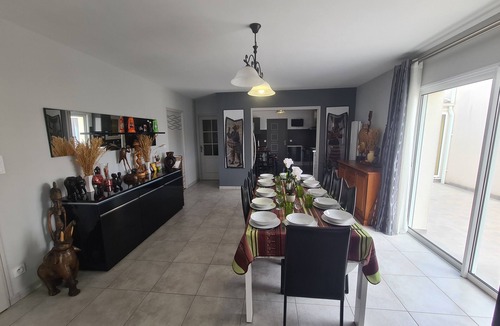 Saint-Gilles-Croix-de-Vie Villa | Villa "Le Paradis Bleu" Heated pool and beach 250 m'away