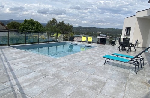Saint-Julien-les-Rosiers House | Villa Contemporaine Avec vue Panoramique sur les Cévennes