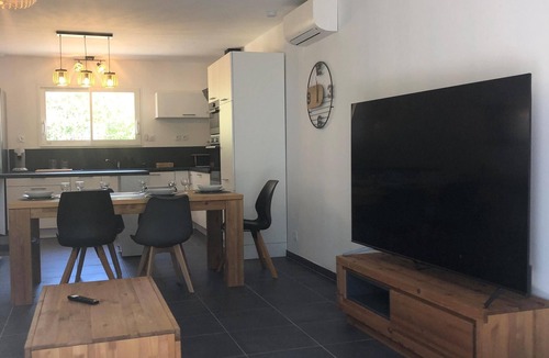 Saint-Laurent-de-Carnols Villa | Villa au Coeur de la Vallée de Cèze