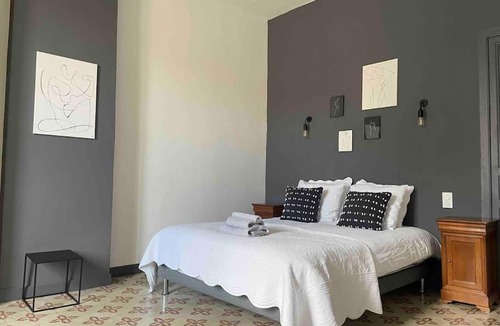 Saint-Hippolyte House | VILLA MONTGAILLARD 5km MER cœur village 220m² 3ch