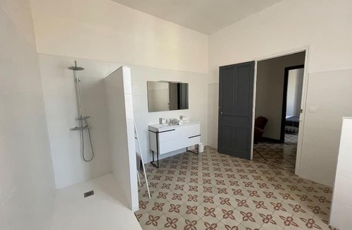 Saint-Hippolyte House | VILLA MONTGAILLARD 5km MER cœur village 220m² 3ch