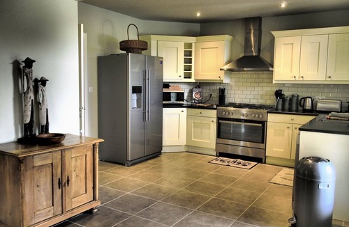 Saint-Magne-de-Castillon House | Villa in Château Franc Daut