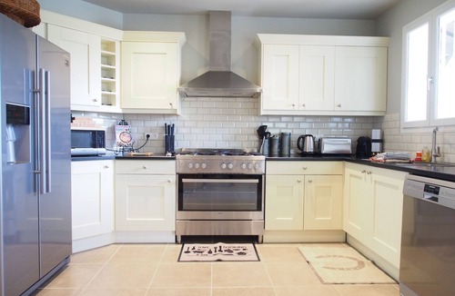 Saint-Magne-de-Castillon House | Villa in Château Franc Daut