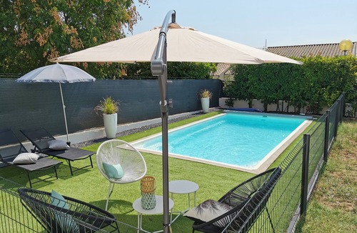 Saint-Mathieu-de-Treviers Villa | Villa with pool