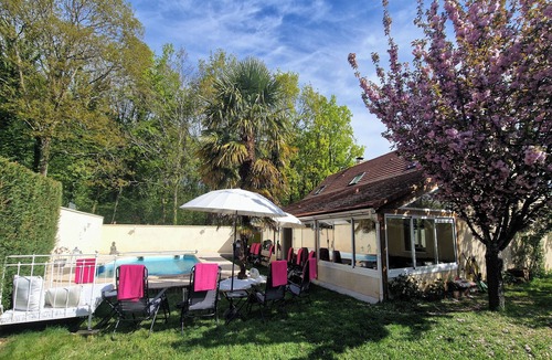 Vernou-la-Celle-sur-Seine Villa | Villa 4, Piscine Chauffée Privée, Proche Fontainebleau, au Calme