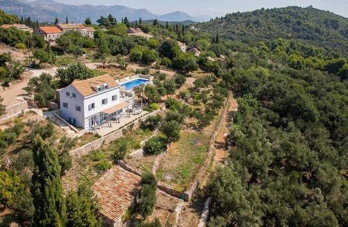 Sudurad Villa | Villa Frajga - Five Bedroom Villa, Sleeps 10