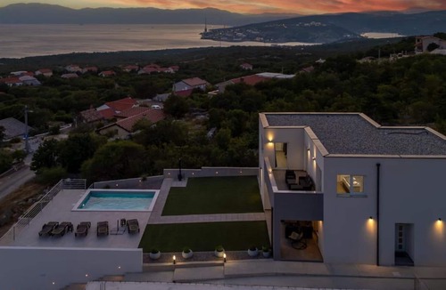 Smrika Villa | Villa Fran - Four Bedroom Villa with Private Pool