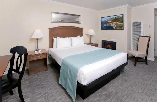 Munras Avenue Hotel | Villa Franca Inn