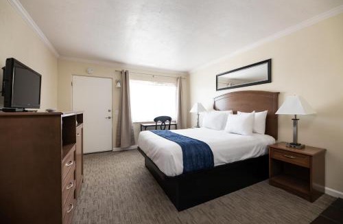 Munras Avenue Hotel | Villa Franca Inn