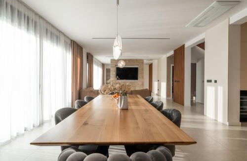 Velim House | Villa Freedom - Five Bedroom House with Balcony