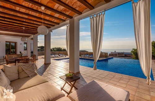 Urbanitzacio la Fustera Villa | Villa FUSTERA by Abahana Villas