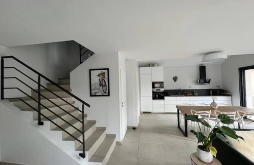 Genas Villa | Villa Gaïa : Villa Neuve 2 Suites Parentales Avec Salles de Bains Privatives