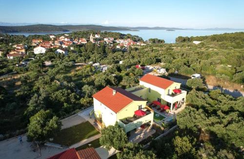 Bozava Villa | Villa Gaby with Heated Pool