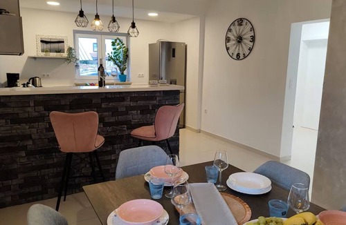 Gajana Villa | Villa Gajana 2 by Villas Guide