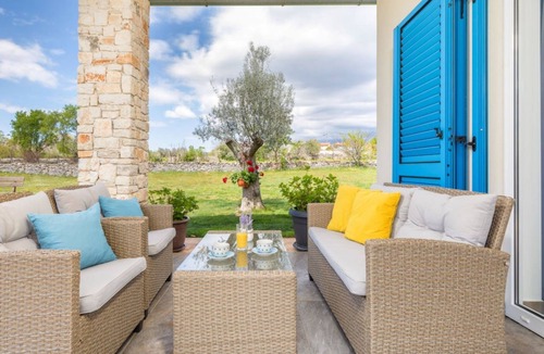 Gajana Villa | Villa Gajana 2 by Villas Guide