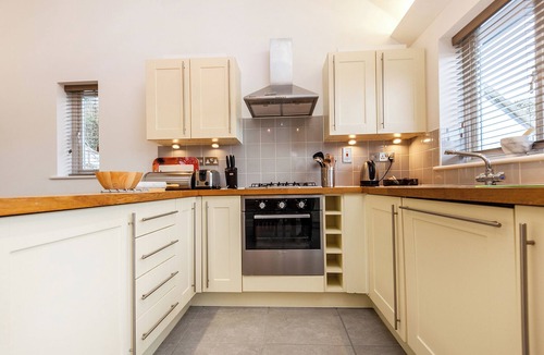 Carnon Downs Cottage | Villa Gallery