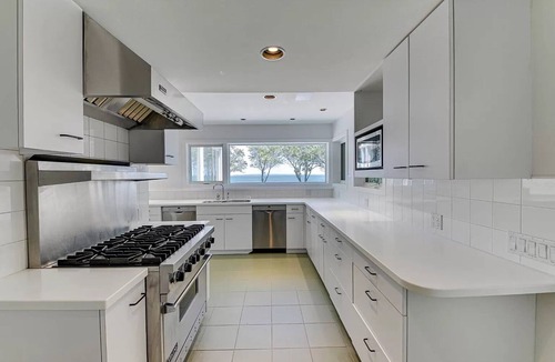 Northwest Harbor Villa | Villa Gally