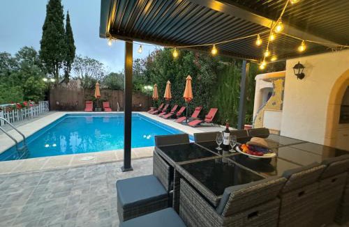 La Drova Villa | Villa GAN EDEN