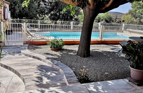 Le Bosc House | Villa garden with pool near Lake Salagou