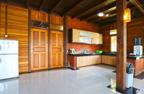 Parongpong House | Villa Gardenia Bandung