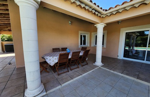 Vallerargues Villa | Villa Gardoise Avec Piscine Privée et Chauffee