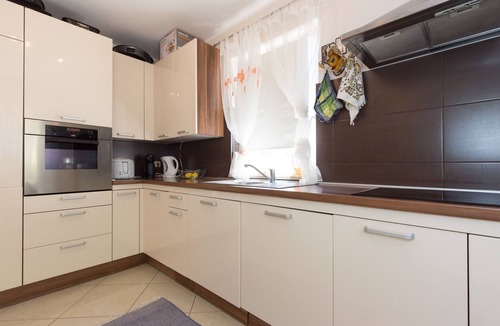 Opric Villa | Villa Georgina with cats