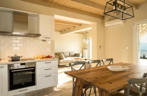 Evreti Villa | Villa Gionis