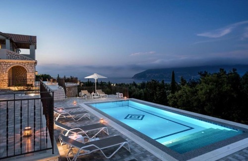 Evreti Villa | Villa Gionis