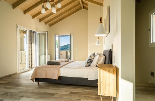 Evreti Villa | Villa Gionis