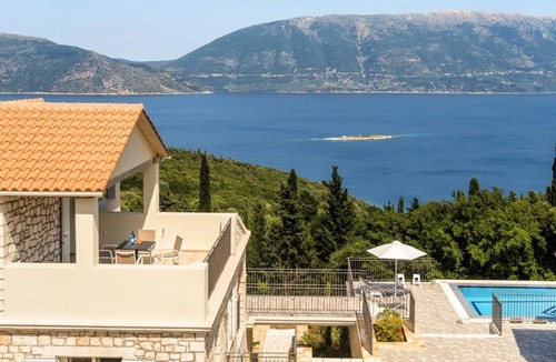 Evreti Villa | Villa Gionis