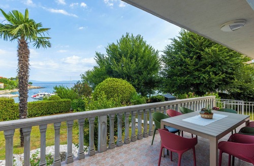 Vantacici House | Villa Gisela by Interhome