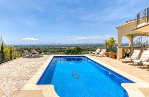 El Mas Isaac Villa | Villa Golden by Interhome