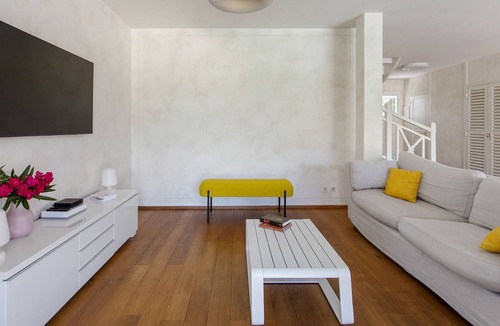 Baillargues Villa | Villa Golf de Baillargues with swimming pool & air conditioning ☀✈
