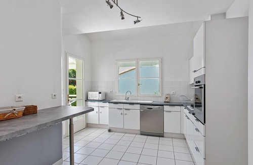 Baillargues Villa | Villa Golf de Baillargues with swimming pool & air conditioning ☀✈