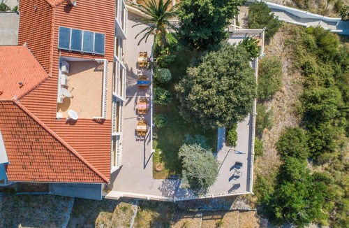 Brist Bed & Breakfast | Villa Gomila