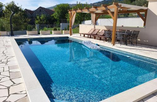 Neoric Villa | Villa Gorana with large private pool