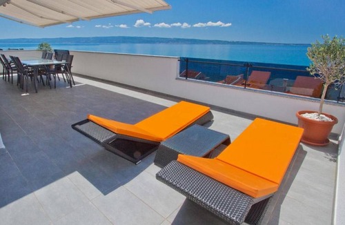Cove Makarac (Milna) Villa | Villa Grande