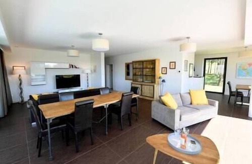 Gardegan-et-Tourtirac House | Villa Greensome on the Golf with AC