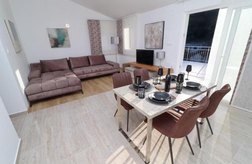 Potirna Villa | Villa Green Bay