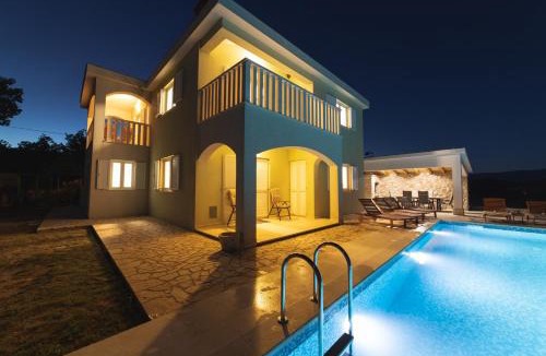 Lovrec Villa | Villa Green Oasis