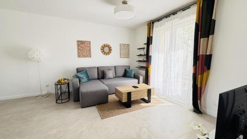 Meaux House | Villa Gris Perle - Parking gratuit - Wi-Fi