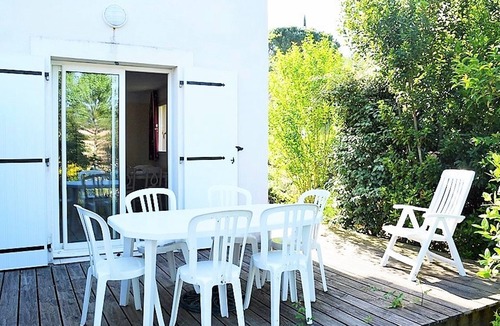 Rouret House | Villa Grospierres, 2 bedrooms, 6 persons