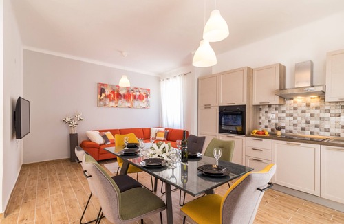 Gregovica House | Villa grotta istriana mit neu pool near center and Arena in Pula