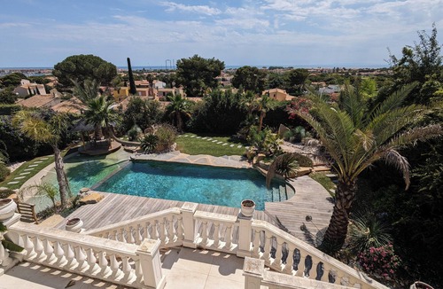 Cap d'Agde Villa | Villa Halo, Lagoon Pool & Exclusive seaside getaway